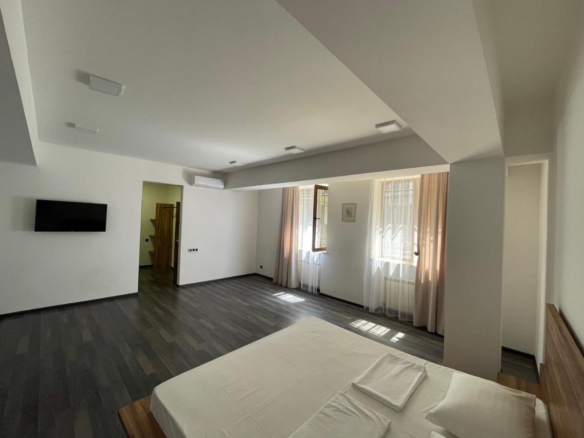 One Day Hotel Jerevan Buitenkant foto