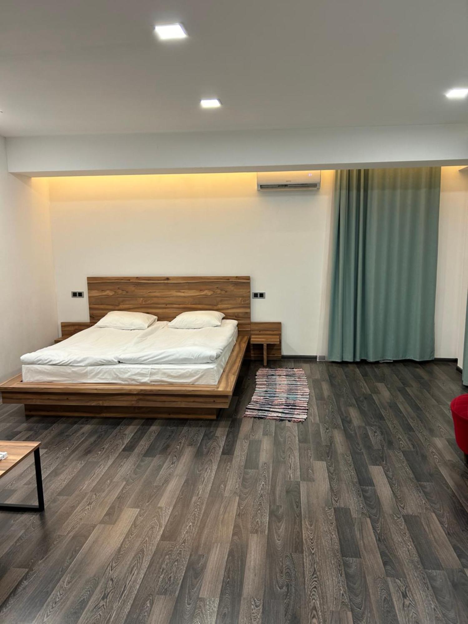 One Day Hotel Jerevan Buitenkant foto